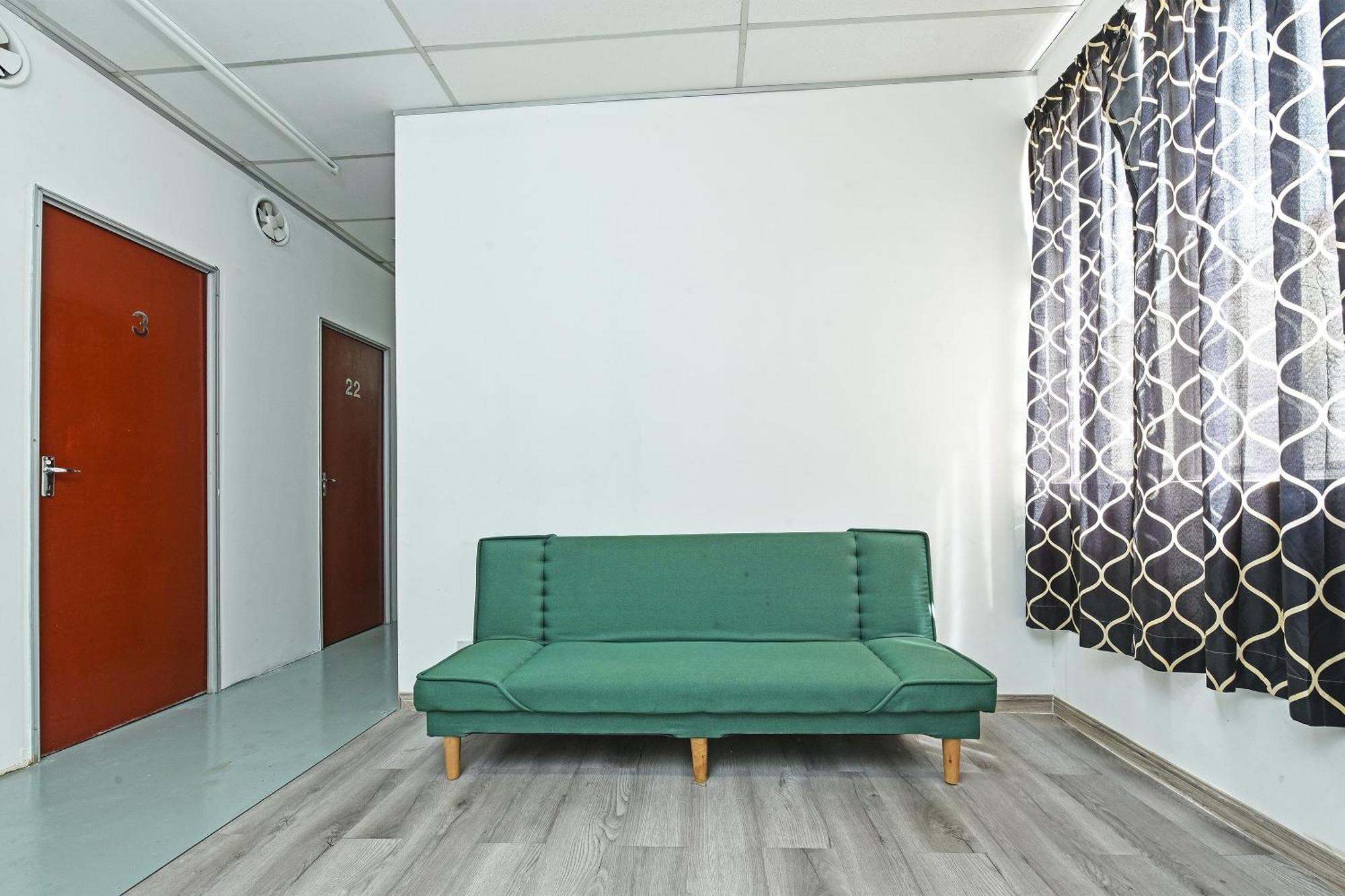 Spot On 90500 Sri Rampai Metro Hostel Kuala Lumpur Exterior foto